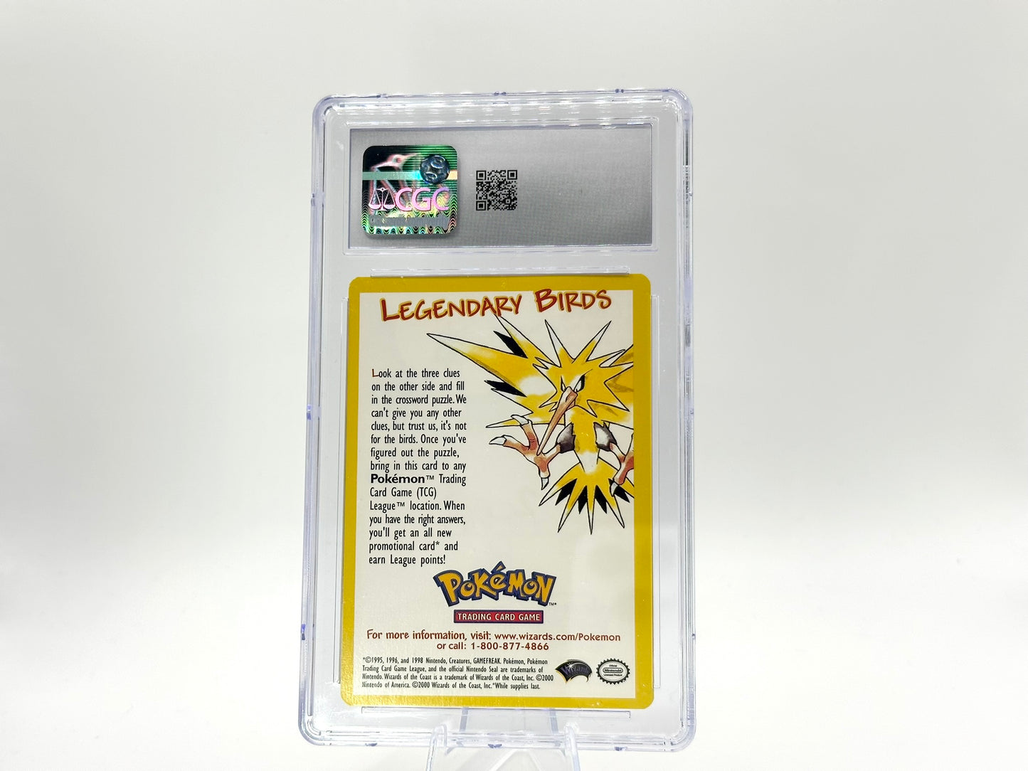 GRADED - Legendary Birds Filler Articuno Zapdos - WotC Black Star Promo - CGC 8.5